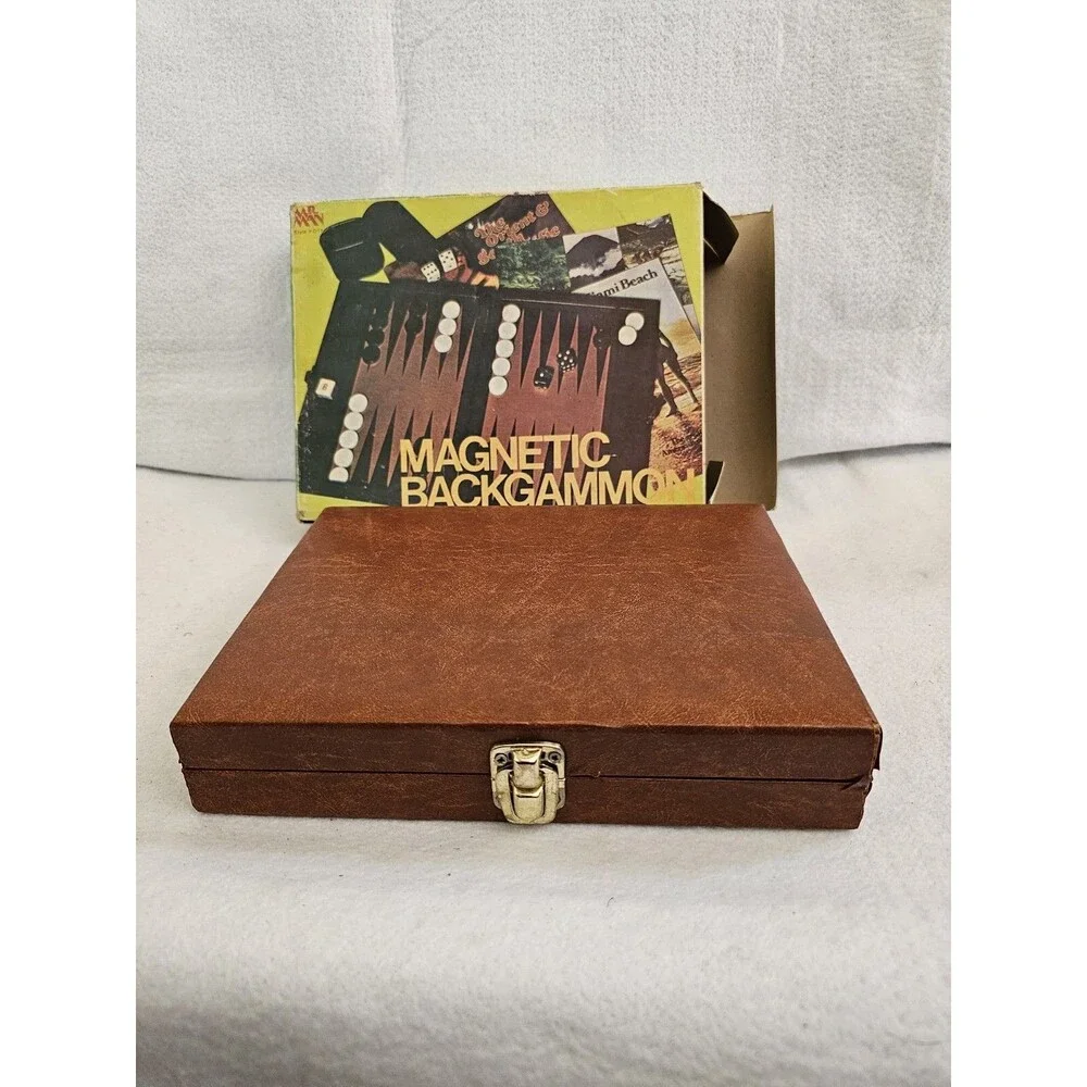Mr. Man suitable brown dice